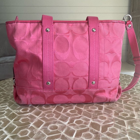 Coach Kyra Daisy Signature Tote in ‘Hibiscus’ - Picture 3 of 14
